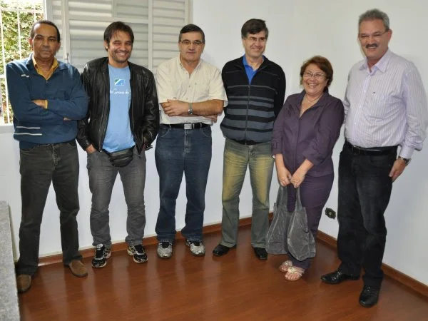No encontro, os diretores mostraram ao deputado as ações desenvolvidas pela associação. (Foto: Kauhê Prieto)