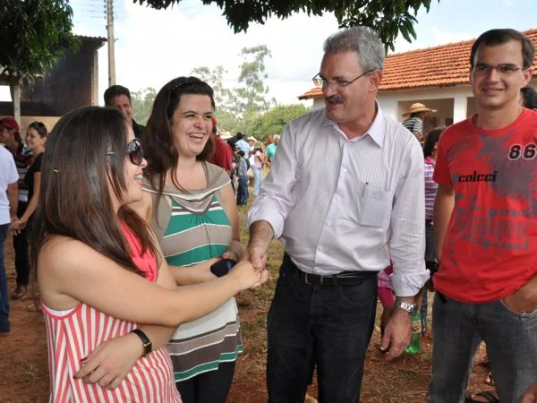 Geraldo participa da abertura da Expoglória - 01/05/2010
