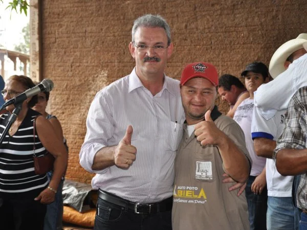 Geraldo participa da abertura da Expoglória - 01/05/2010
