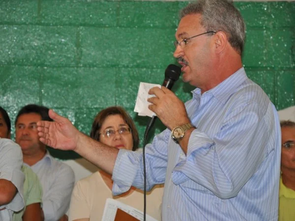 A completa revitalização da rodovia tem sido motivo de comemoração para o deputado federal Geraldo Resende. (Foto: Kauhê Prieto)