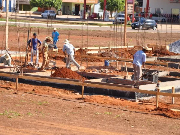 Terminal rodoviário de Bodoquena começa a ser construído (foto: Ronney Minella)