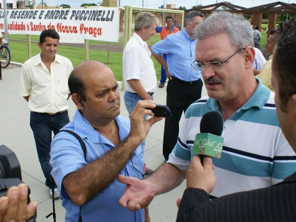 Entrega de obras em Dourados