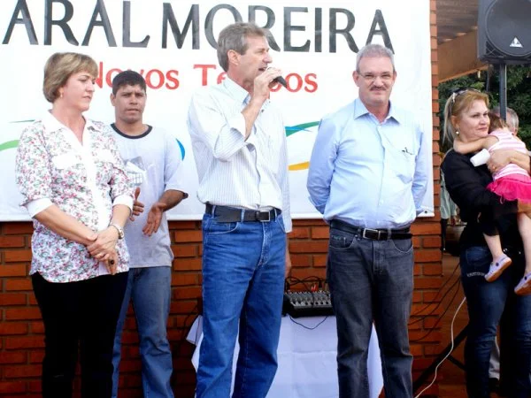 Lançamento de asfalto e UBS em Aral Moreira