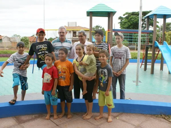 Entrega de obras em Dourados