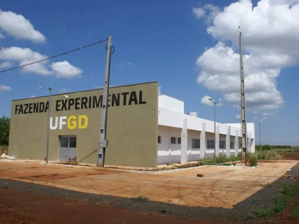 Prédio conta com duas salas de aula com capacidade para 48 alunos cada. (Foto: Edmir Conceição)