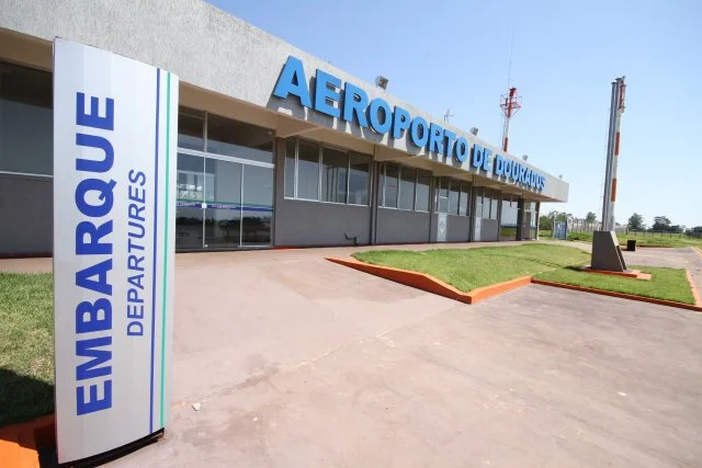 Fachada do Aeroporto Municipal de Dourados. (Foto A. Frota)