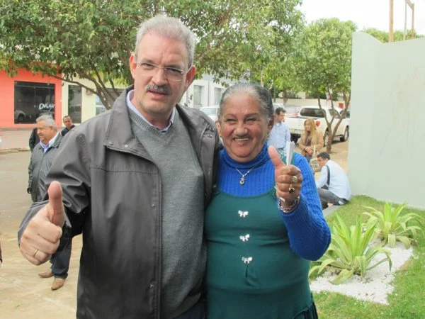 Geraldo entrega obras em Naviraí