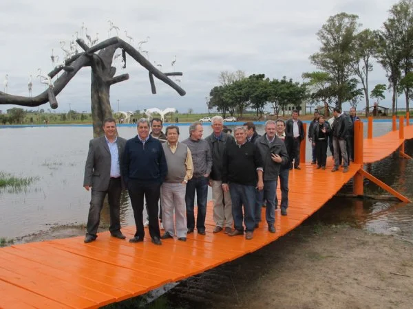 Geraldo entrega obras em Naviraí