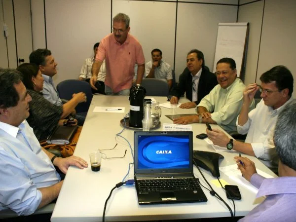Reunião na Caixa Econômica