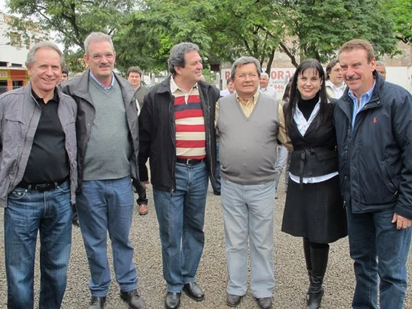 Geraldo entrega obras em Naviraí