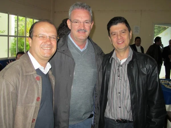 Geraldo entrega obras em Naviraí