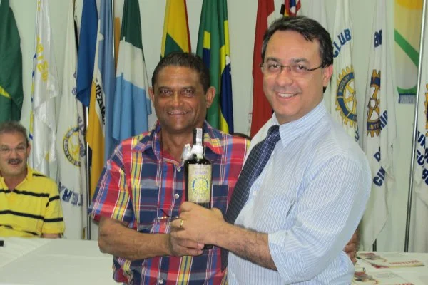 Deputado presta contas do mandato no Rotary