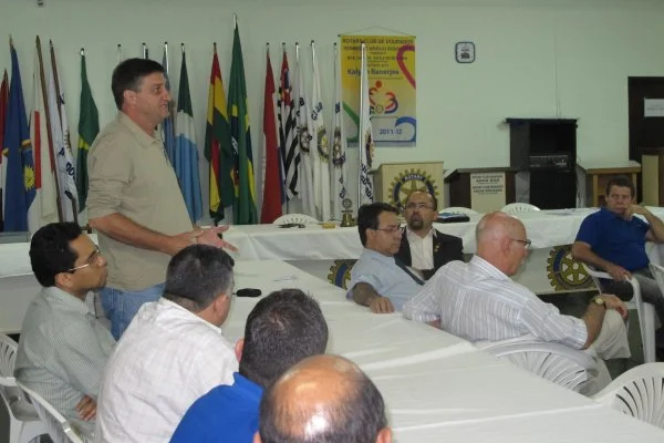 Deputado presta contas do mandato no Rotary