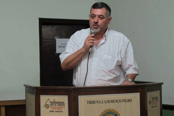 Deputado presta contas do mandato no Rotary