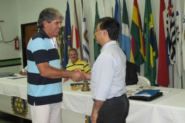 Deputado presta contas do mandato no Rotary