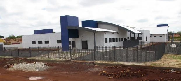 Obras da UPA 24 Horas, que está em fase adiantada de construção. (Foto: Ronney Minella)