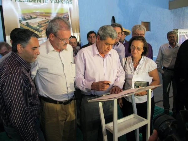 Depois da solenidade de abertura do processo licitatório, em julho, André volta a Dourados para dar ordem de início da reconstrução. (Foto: Ricardo Minella)