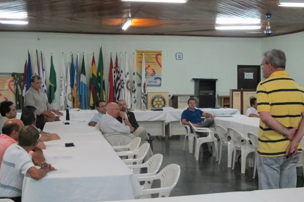 Deputado presta contas do mandato no Rotary