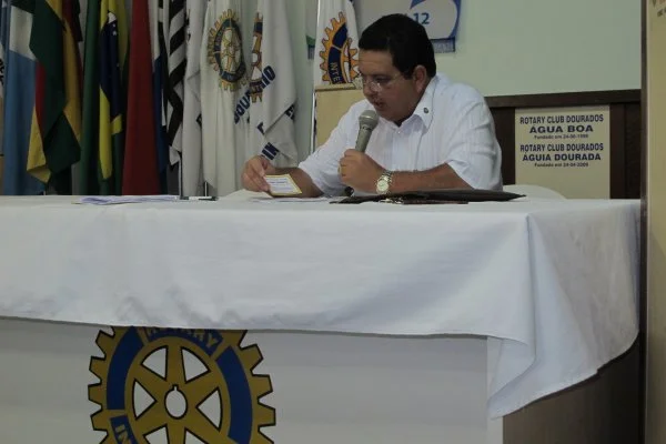 Deputado presta contas do mandato no Rotary