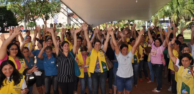 Agentes comunitários de saúde se mobilizam pelo piso salarial em Dourados. (Foto: Kauhê Prieto)