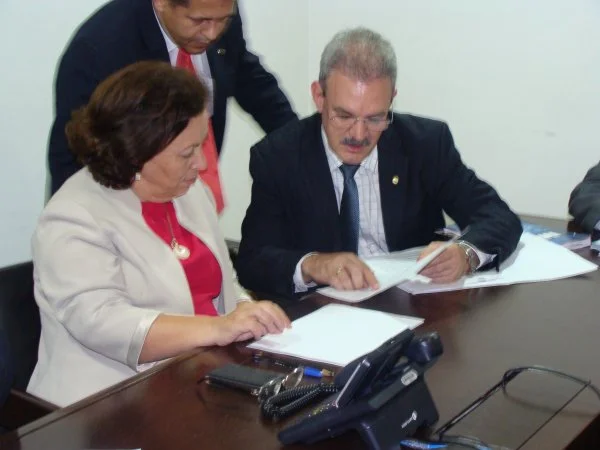 Resende alertou a ministra que projetos de suma importância para o Mato Grosso do Sul e para região de Dourados poderiam ser abortados se o Decreto 7654/2011 não for prorrogado.