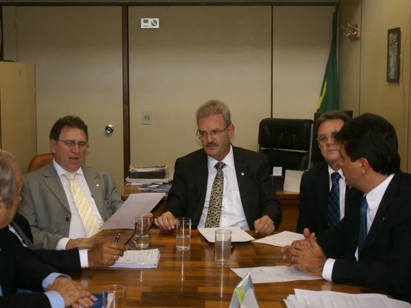 Bancada de Mato Grosso do Sul emplaca projetos de Dourados na LDO