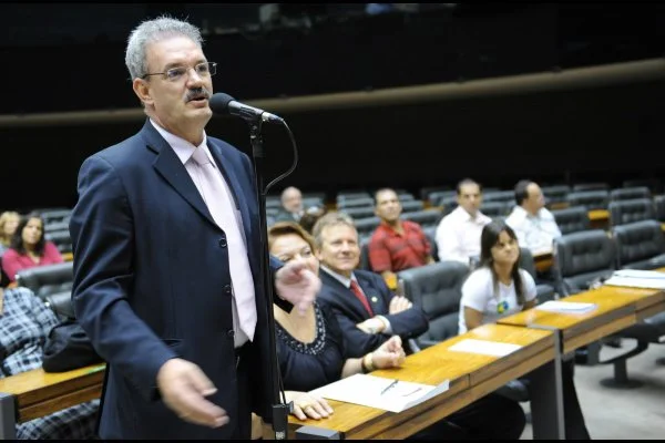 Deputado Geraldo Resende na Câmara dos Deputados. Foto: div