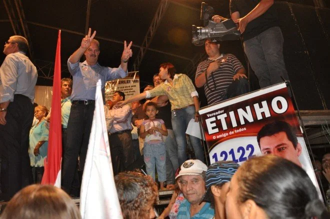 Geraldo participa do comício em Rio Brilhante