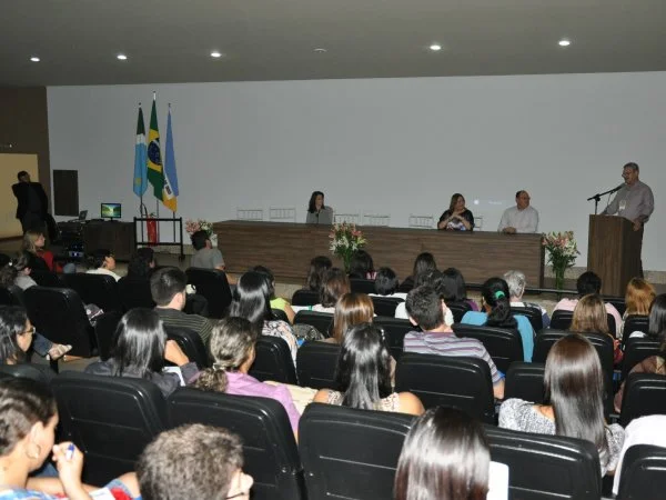 Público presente ao 2.º Seminário sobre autismo em Dourados