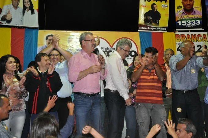 Geraldo participa de reunião em Glória de Dourados
