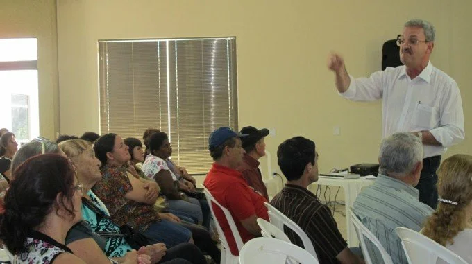 Veja aqui fotos do comicio de Sergio Barbosa e reunião em Amambaí