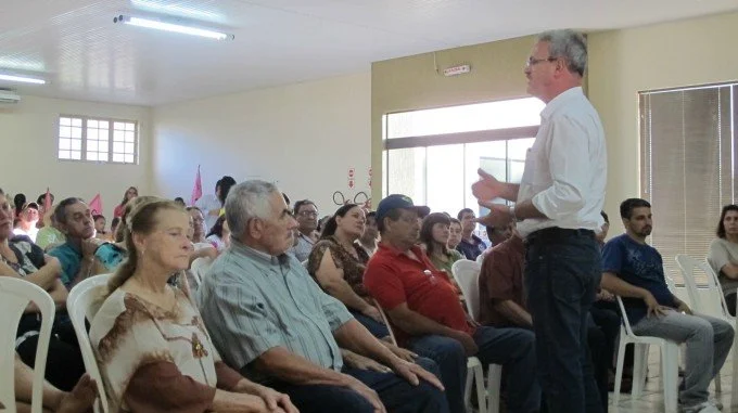 Veja aqui fotos do comicio de Sergio Barbosa e reunião em Amambaí
