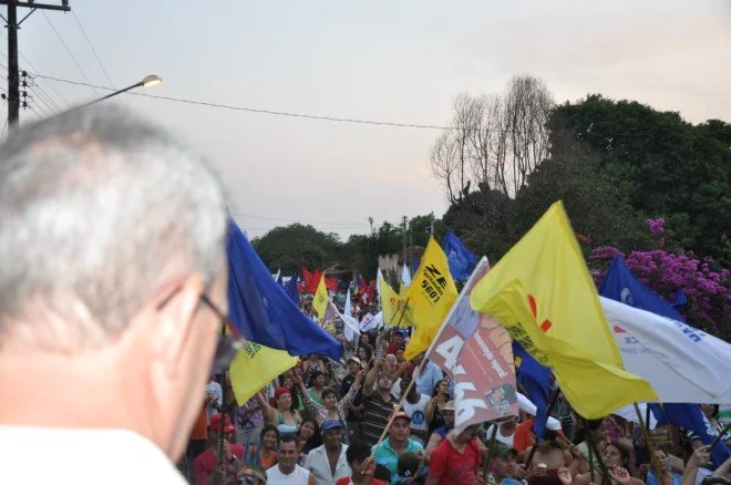 Geraldo participa de caminhada e comício em Douradina