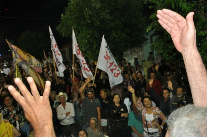 Geraldo participa de reunião em Glória de Dourados