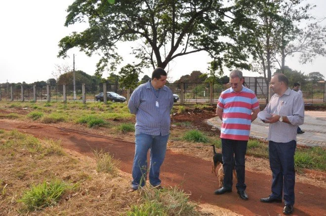 Vistoria nas obras da Praça do Parque Rego D'Água