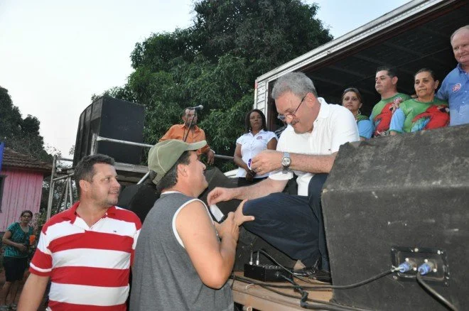 Geraldo participa de caminhada e comício em Douradina