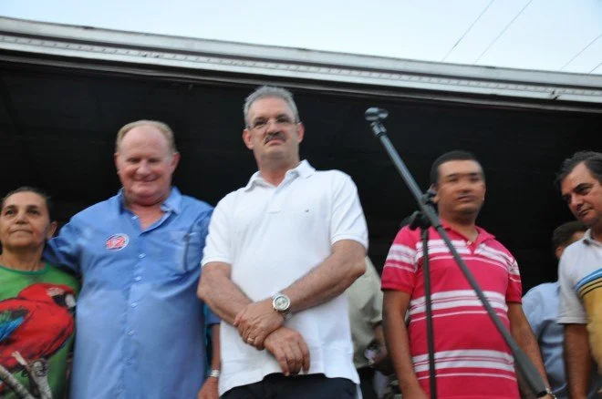 Geraldo participa de caminhada e comício em Douradina