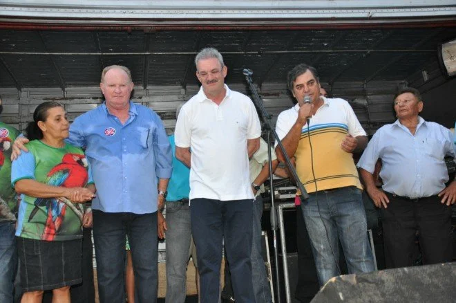 Geraldo participa de caminhada e comício em Douradina