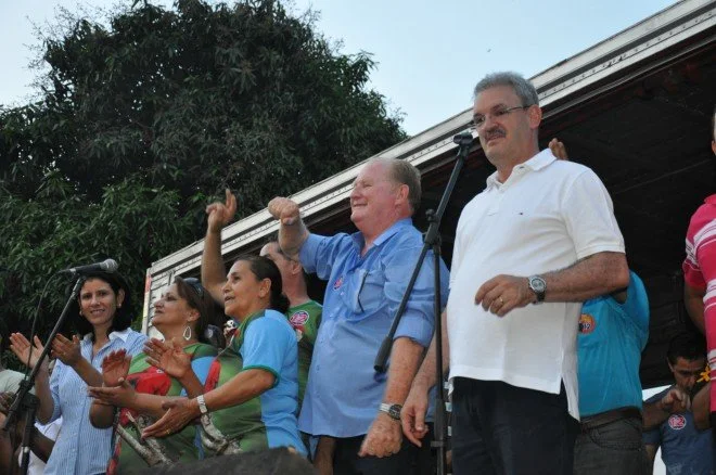 Geraldo participa de caminhada e comício em Douradina