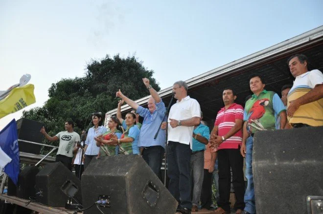 Geraldo participa de caminhada e comício em Douradina