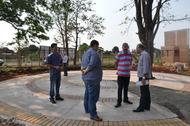 Vistoria nas obras da Praça do Parque Rego D'Água