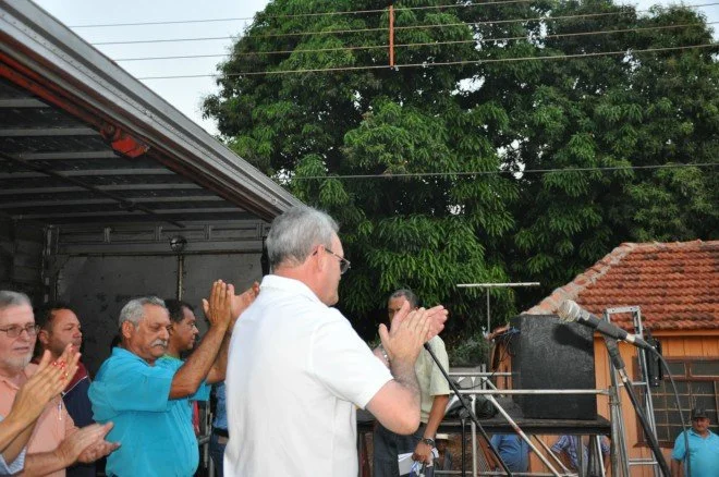 Geraldo participa de caminhada e comício em Douradina