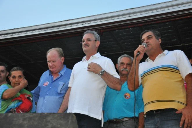 Geraldo participa de caminhada e comício em Douradina