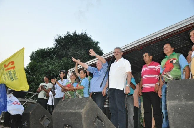 Geraldo participa de caminhada e comício em Douradina