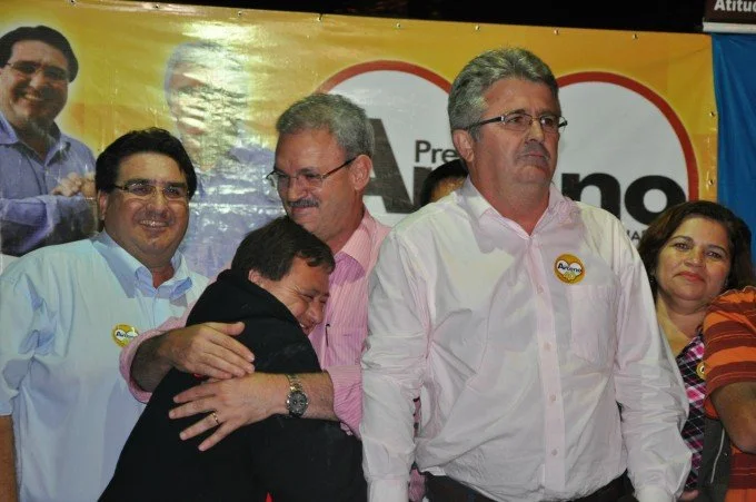 Geraldo participa de reunião em Glória de Dourados
