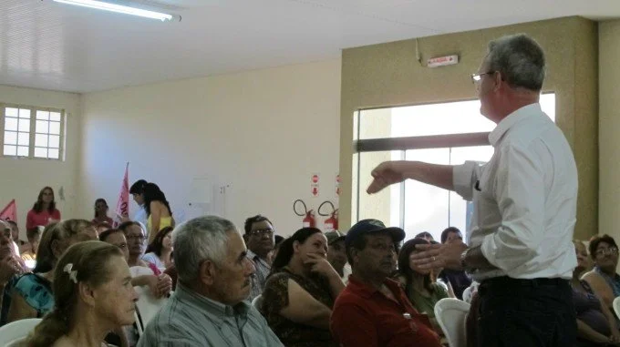 Veja aqui fotos do comicio de Sergio Barbosa e reunião em Amambaí