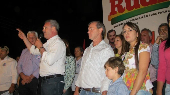 Veja aqui as fotos do comício de Rudi Paetzold em Coronel Sapucaia