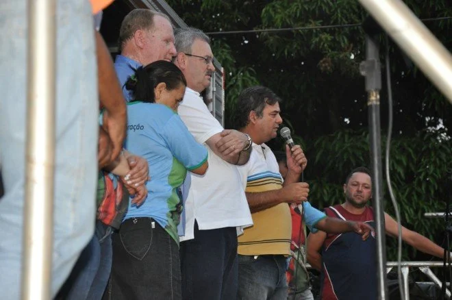 Geraldo participa de caminhada e comício em Douradina