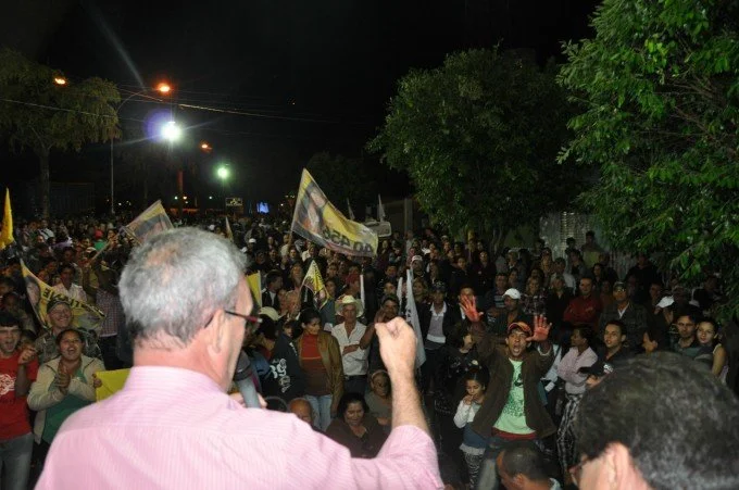 Geraldo participa de reunião em Glória de Dourados