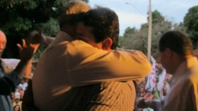 Veja fotos da carreata e comício em Anaurilândia